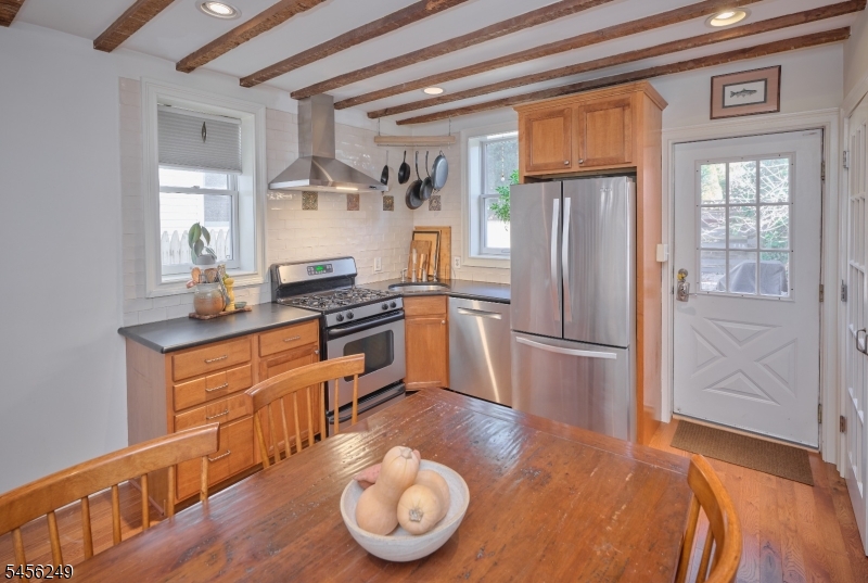 118 Clinton Street Lambertville NJ 08530