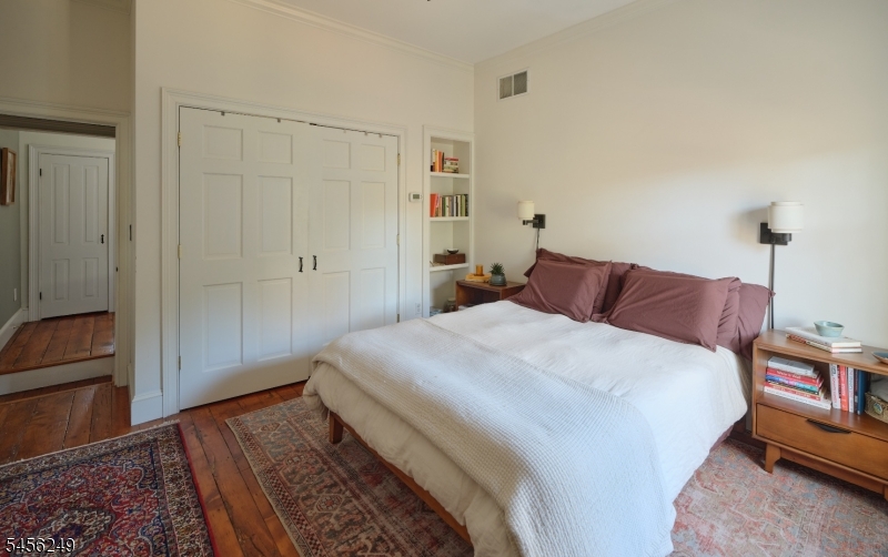 118 Clinton Street Lambertville NJ 08530