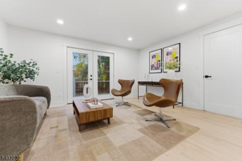 33 E Lincoln Street Verona NJ 07044