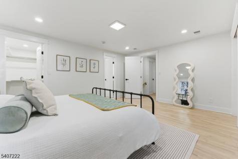 33 E Lincoln Street Verona NJ 07044