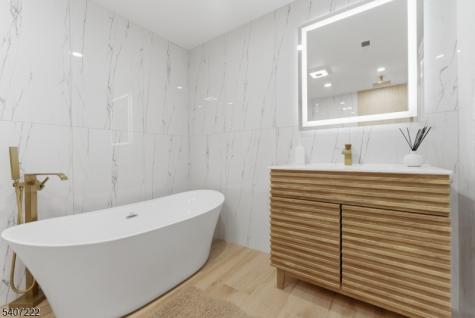 33 E Lincoln Street Verona NJ 07044