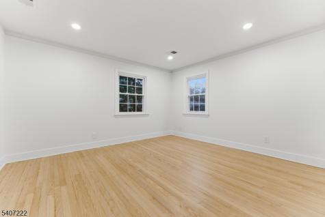 33 E Lincoln Street Verona NJ 07044