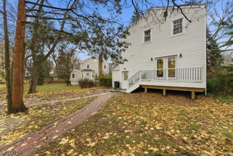 33 E Lincoln Street Verona NJ 07044