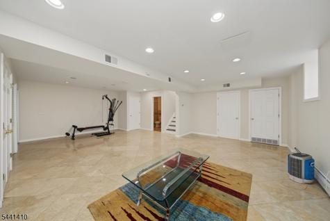 41 Nicole Lane Parsippany-troy Hills NJ 07054