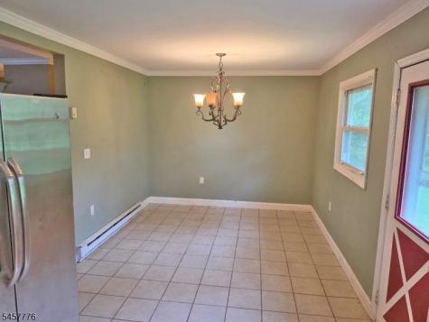 7 Jeanette Lane Holland NJ 08848