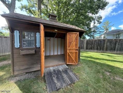 65 Branford Road Hanover NJ 07981