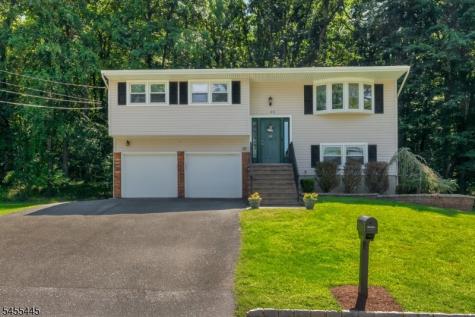 46 Deer Path Drive Mount Olive NJ 07836