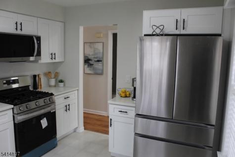 48 Rhea Run Hampton NJ 07860
