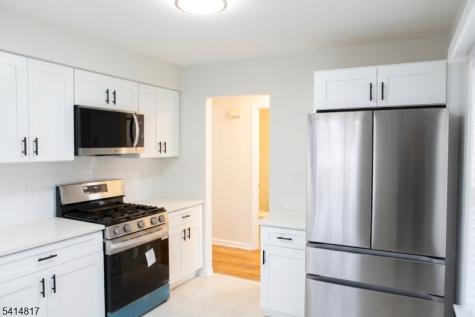 48 Rhea Run Hampton NJ 07860