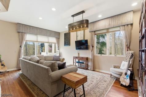 72 Washington Valley Road Morris NJ 07960
