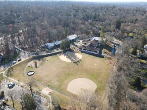 4 Hilltop Way Essex Fells NJ 07021