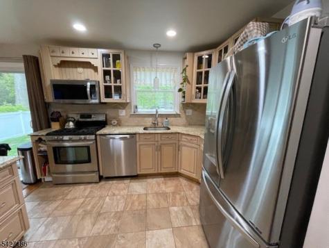 63 Cypress Road Dumont NJ 07628