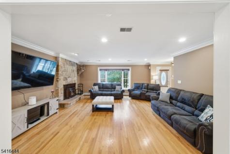 2 Old Orchard Road Mendham NJ 07960