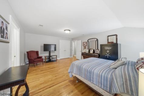 2 Old Orchard Road Mendham NJ 07960