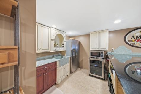2 Old Orchard Road Mendham NJ 07960