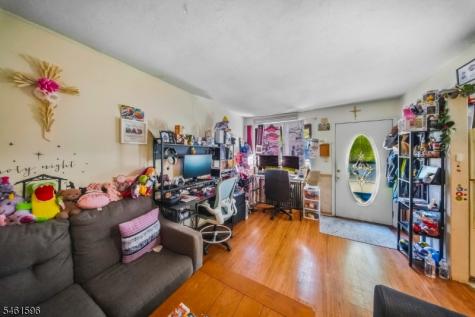 1757 Myrtle Avenue Plainfield NJ 07063