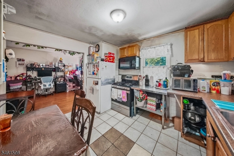 1757 Myrtle Avenue Plainfield NJ 07063