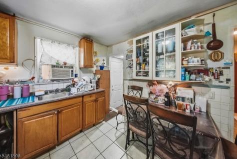 1757 Myrtle Avenue Plainfield NJ 07063