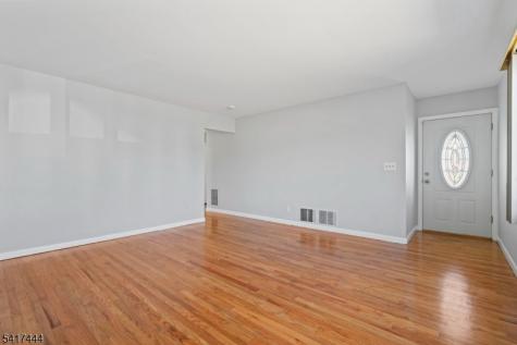 2075 Barnett Street Rahway NJ 07065