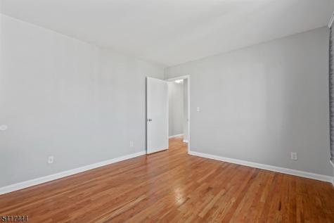 2075 Barnett Street Rahway NJ 07065