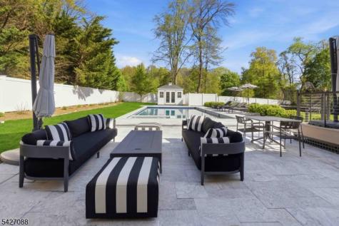 13 Robert Drive Chatham NJ 07928