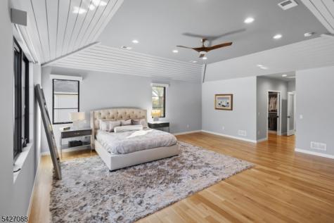 13 Robert Drive Chatham NJ 07928