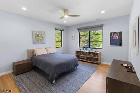 13 Robert Drive Chatham NJ 07928