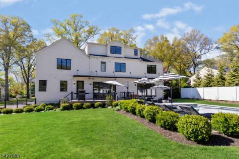 13 Robert Drive Chatham NJ 07928