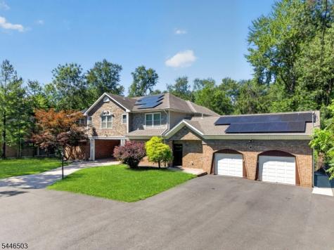 14 Waughaw Road Montville NJ 07082