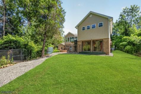 14 Waughaw Road Montville NJ 07082