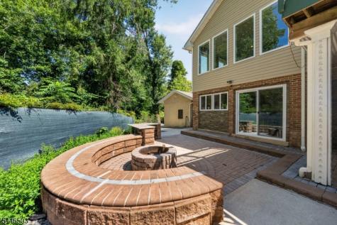 14 Waughaw Road Montville NJ 07082