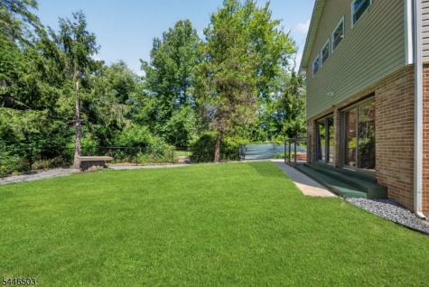 14 Waughaw Road Montville NJ 07082