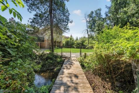 14 Waughaw Road Montville NJ 07082