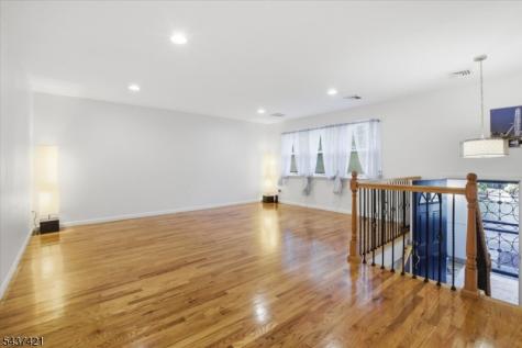 157 Sussex Avenue Morris NJ 07960