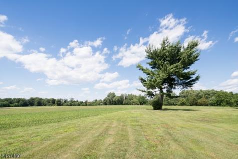 92 Warner Road Mannington NJ 08098