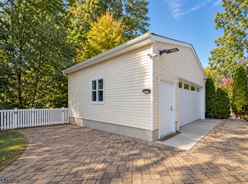 58 Beech Street Nutley NJ 07110