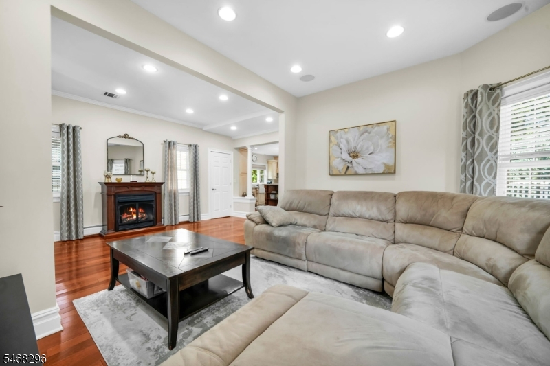 58 Beech Street Nutley NJ 07110