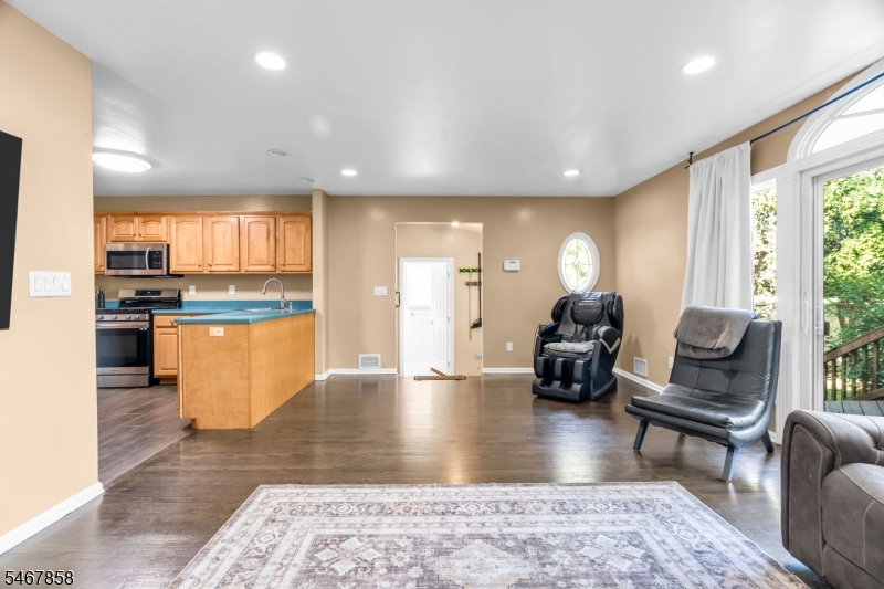 125 Romaine Avenue Maywood NJ 07607