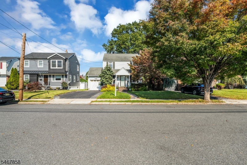 125 Romaine Avenue Maywood NJ 07607