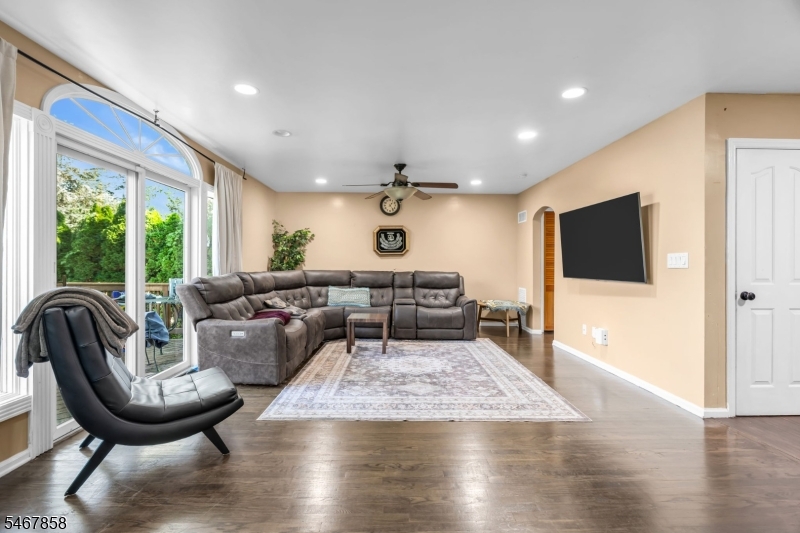125 Romaine Avenue Maywood NJ 07607
