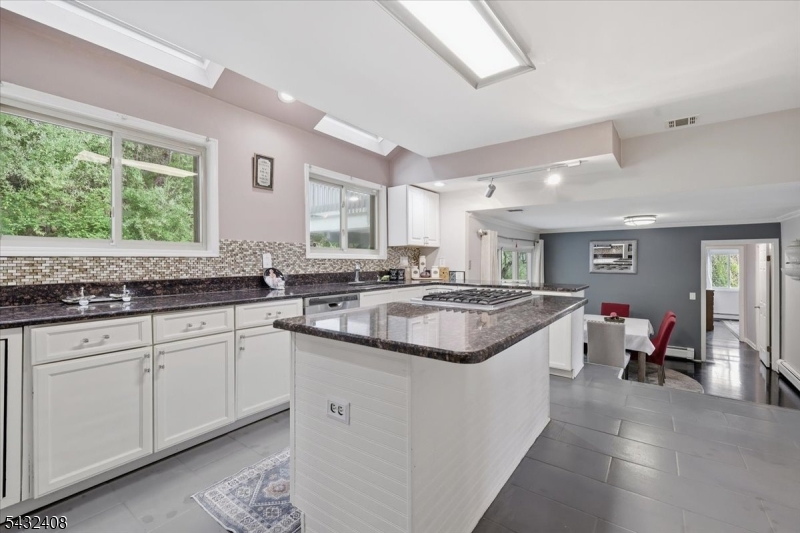 112 Knob Hill Road Washington NJ 07840