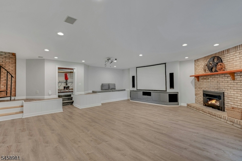 15 Sandalwood Drive Warren NJ 07059