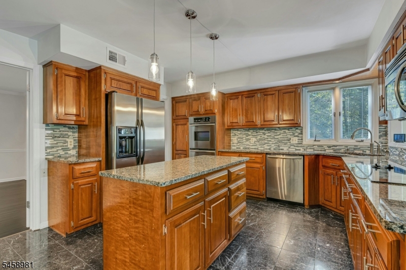 15 Sandalwood Drive Warren NJ 07059