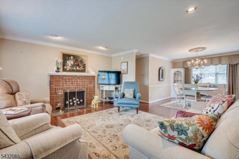 866 Crescent Drive Rahway NJ 07065