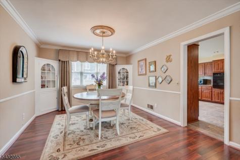866 Crescent Drive Rahway NJ 07065