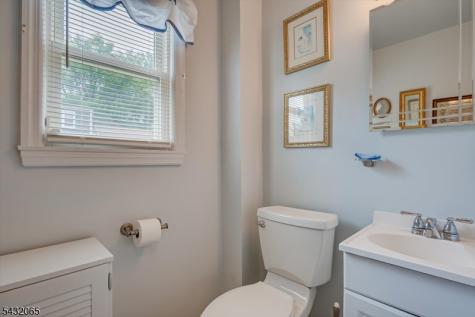866 Crescent Drive Rahway NJ 07065