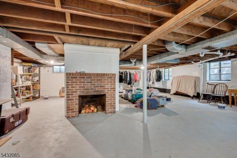 866 Crescent Drive Rahway NJ 07065