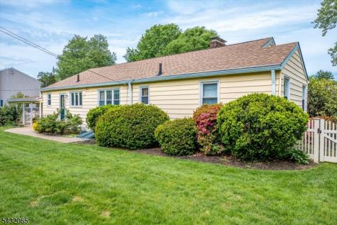 866 Crescent Drive Rahway NJ 07065