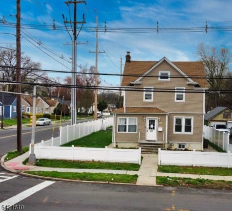 824 Chestnut Street Roselle NJ 07203