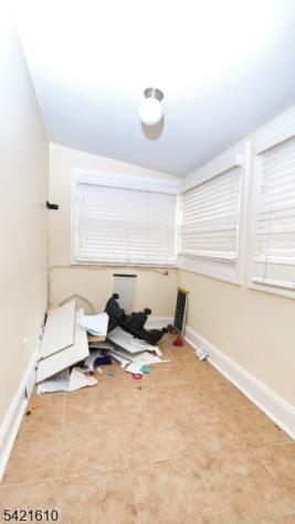 824 Chestnut Street Roselle NJ 07203